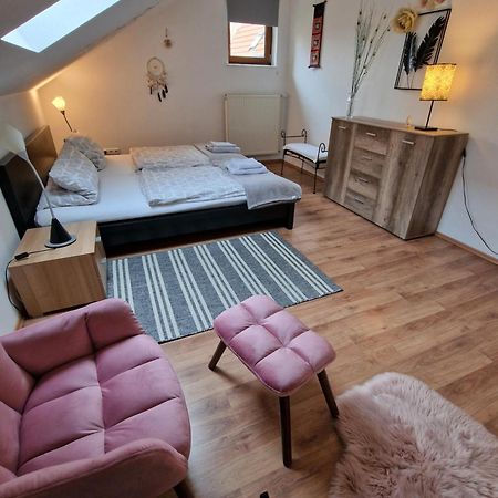 Privatwohnung Rybczynski Undenheim ภายนอก รูปภาพ
