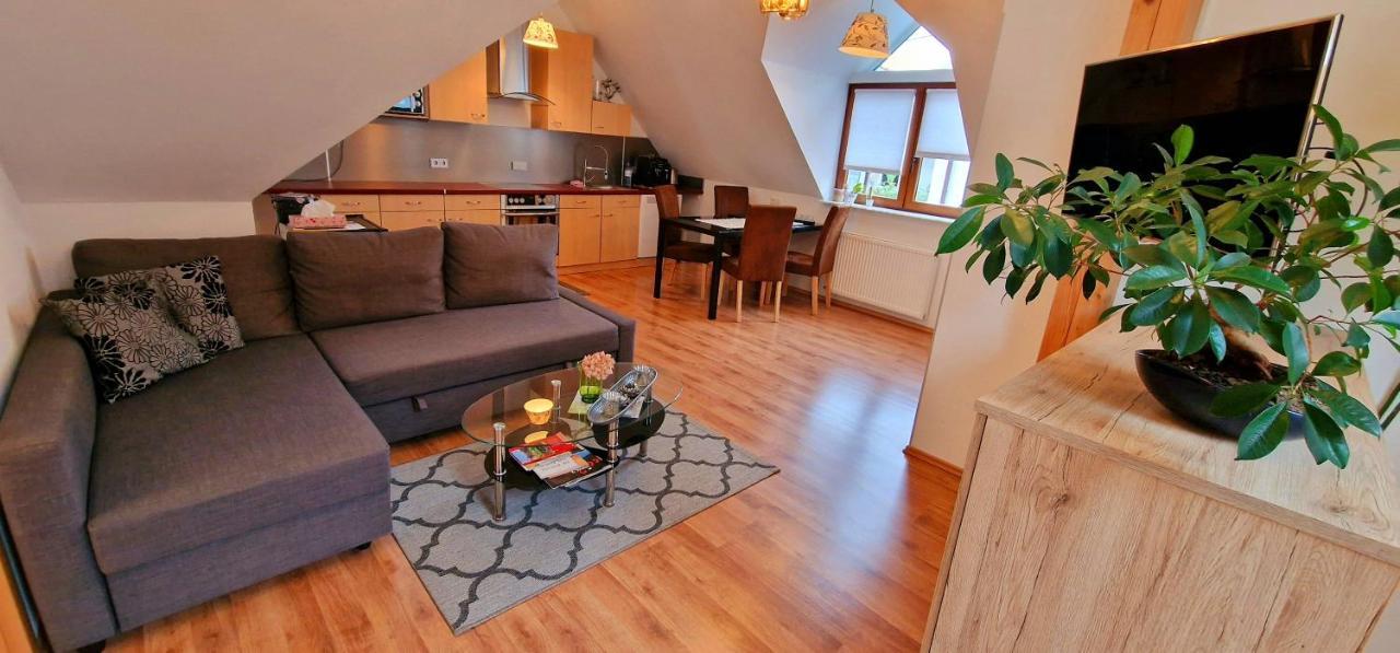 Privatwohnung Rybczynski Undenheim ภายนอก รูปภาพ